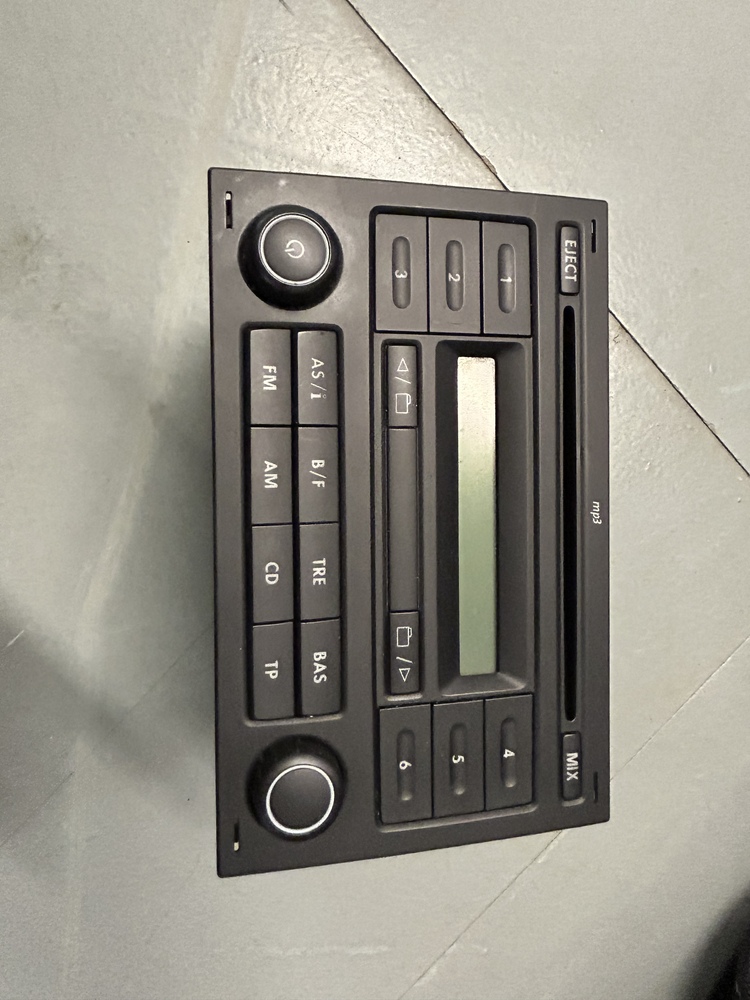 Orpington  Storage Unit auction IB-2433 12