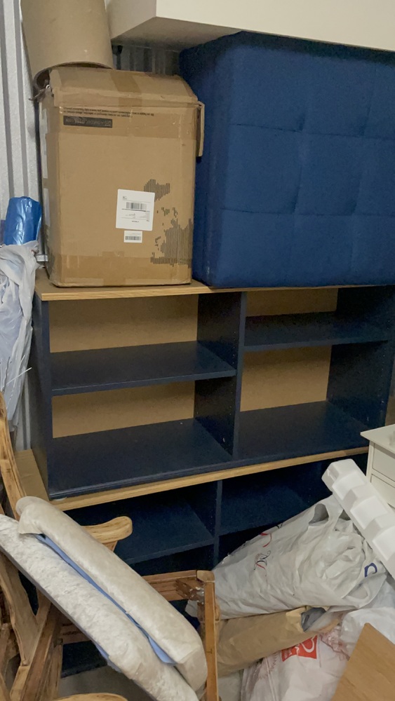 Sydenham Storage auction IB-3990