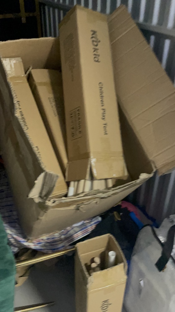 Sydenham Storage Unit auction IB-8973