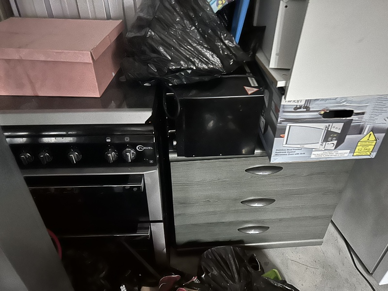 Streatham Storage Unit auction IB-3280