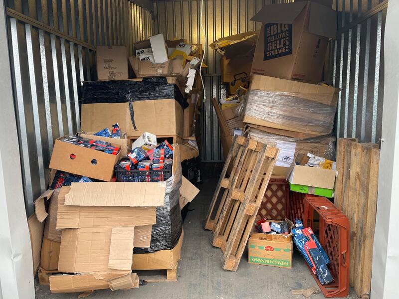 Honeycomb Rayne Storage Unit auction IB-5311