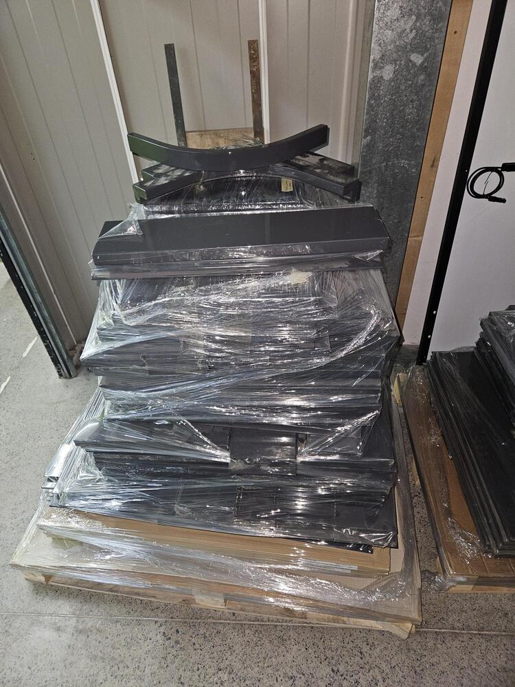 The Storage Team St Helens storage facility unit auction IB-1753