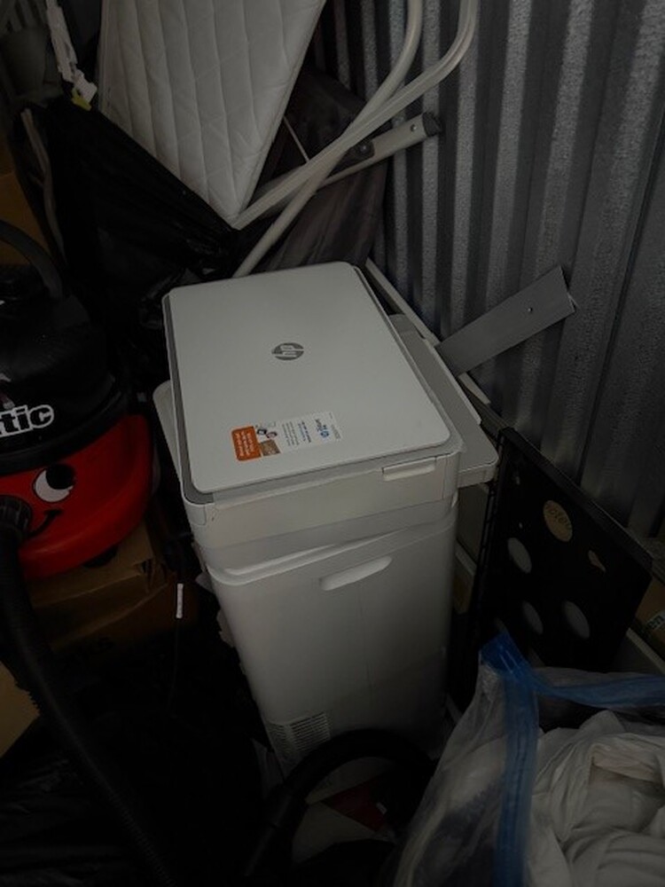 Dartford storage facility unit auction IB-6546