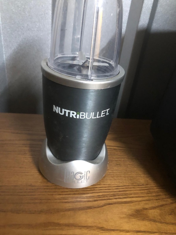 Eastbourne Storage auction IB-5146 70