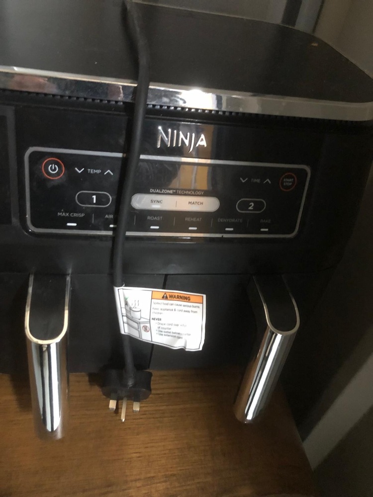 Eastbourne Storage Unit auction IB-5146 62