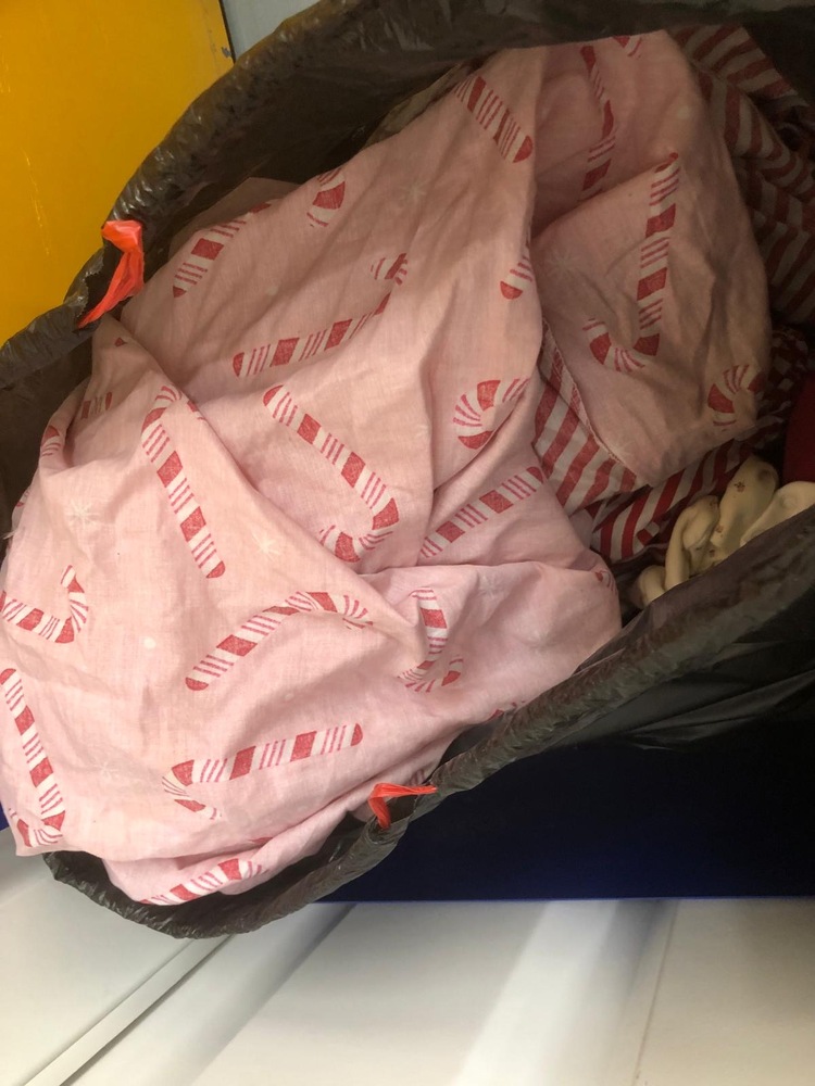 Eastbourne Storage auction IB-6647