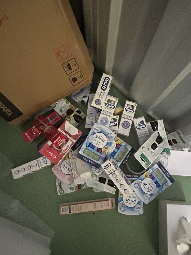 StorageMart Walton-on-Thames  Self storage facility auction IB-2433