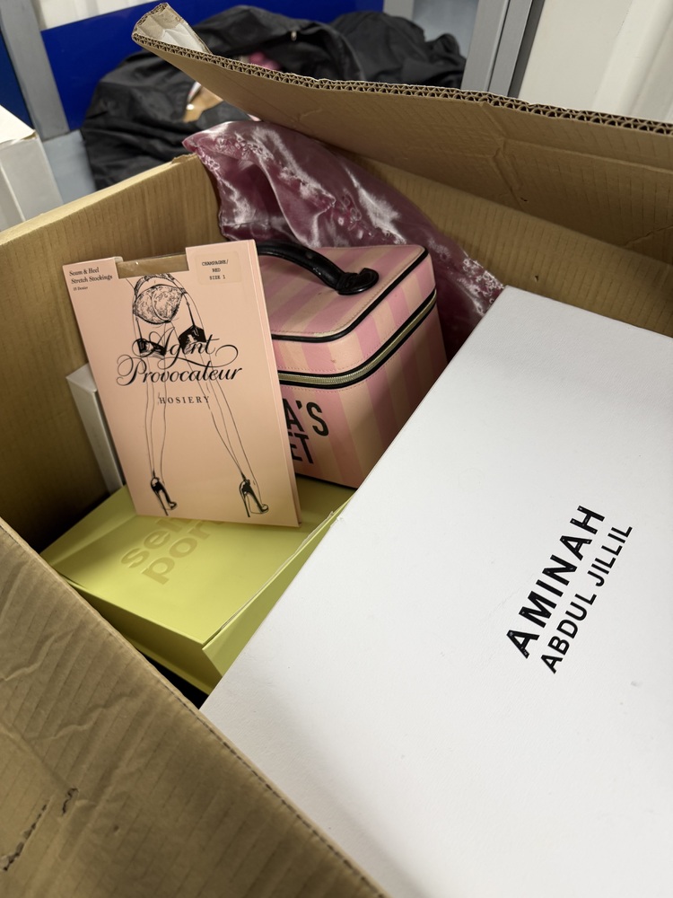 Earls Court Storage auction IB-5176