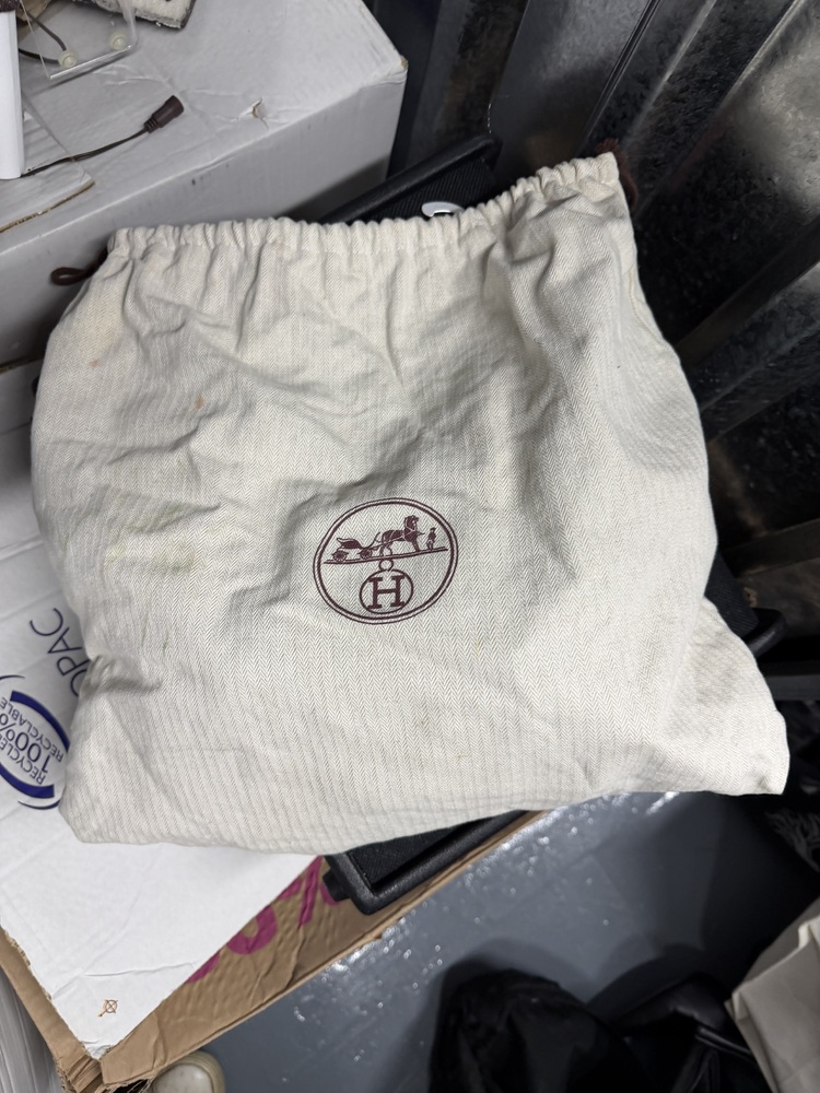 Earls Court Self storage auction IB-5176 14