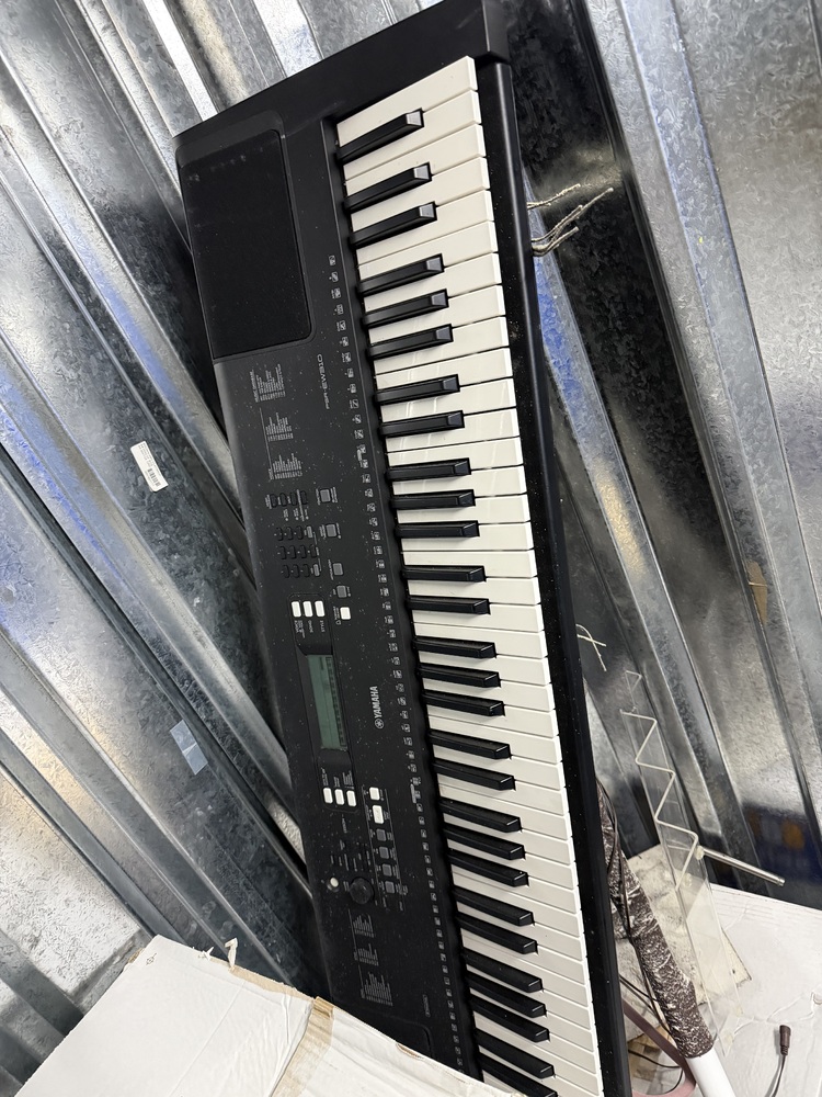 Earls Court Storage Facility auction IB-5176 21