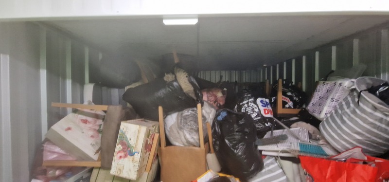 StorageMart Tonbridge Self storage unit auction IB-6230