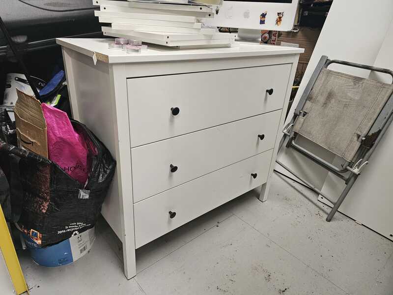 BARNSLEY storage facility unit auction IB-9916