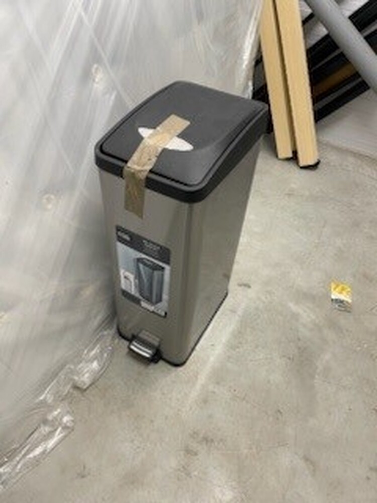 Vanguard Self Storage Staples Corner Storage auction IB-8329