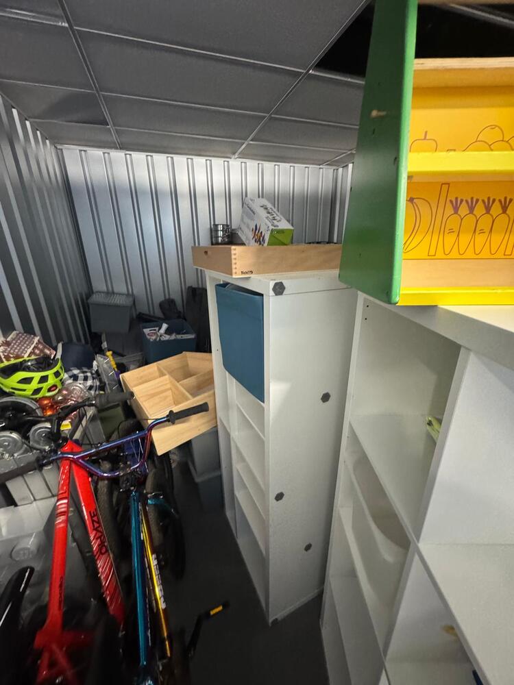 Smartbox Self Storage Oundle Storage auction IB-4458