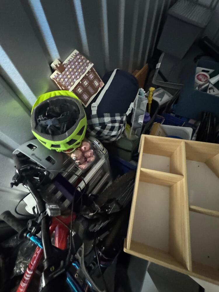 Smartbox Self Storage Oundle storage facility unit auction IB-4458