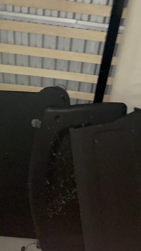 Sydenham Self storage unit auction IB-7584