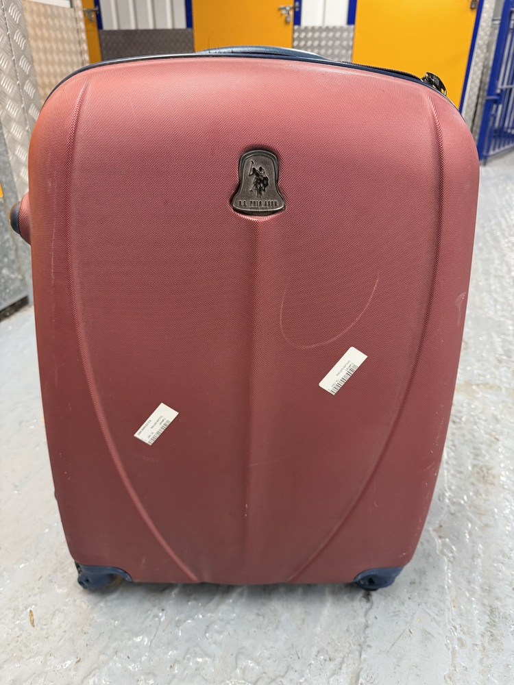 Notting Hill storage facility unit auction IB-9853