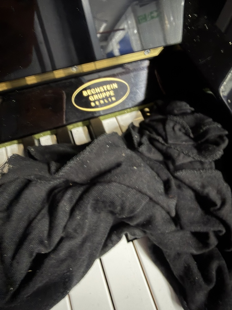 Paddington Self storage auction IB-9814