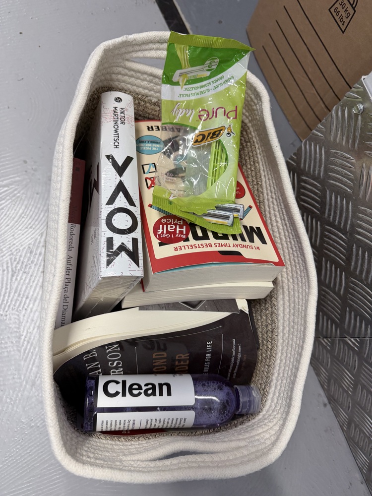 St Johns Wood Self storage auction IB-2529 14