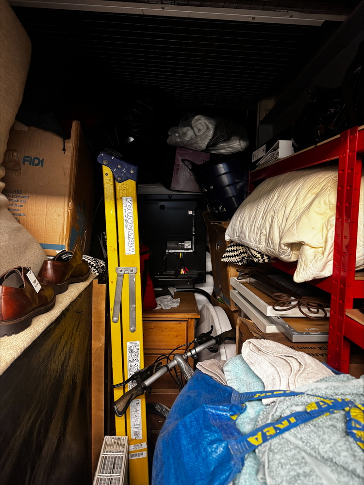 StorageMart Hove storage facility unit auction IB-1434