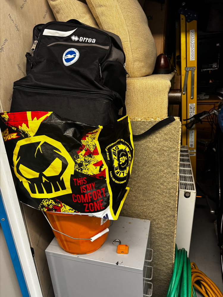 StorageMart Hove Self storage unit auction IB-1434 13