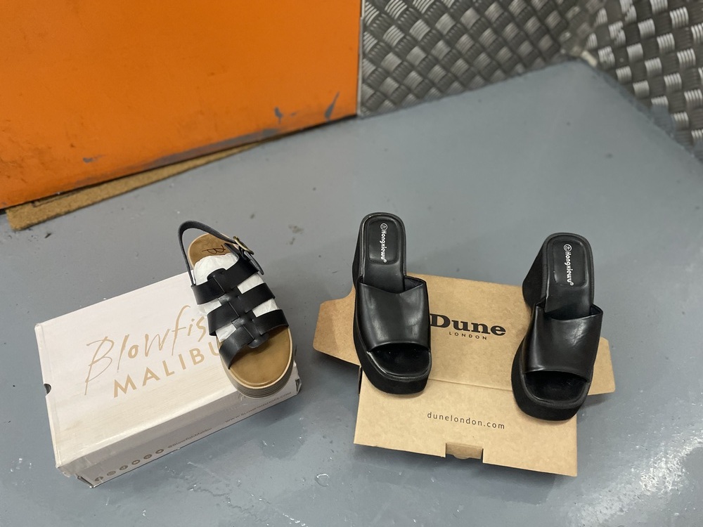 Battersea Park Storage auction IB-9594