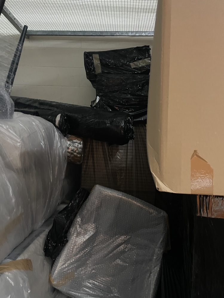 Battersea Park Self storage auction IB-9594