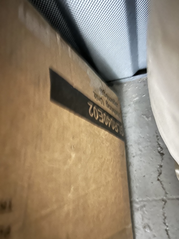 Neasden storage facility unit auction IB-4070