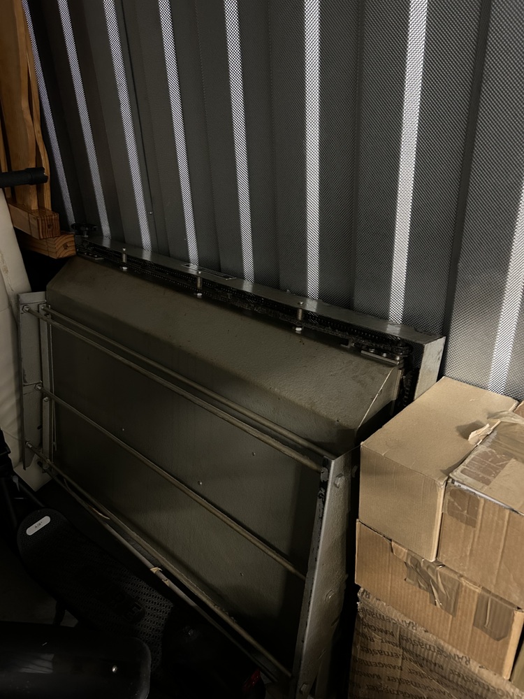 Neasden Self storage unit auction IB-4070 13