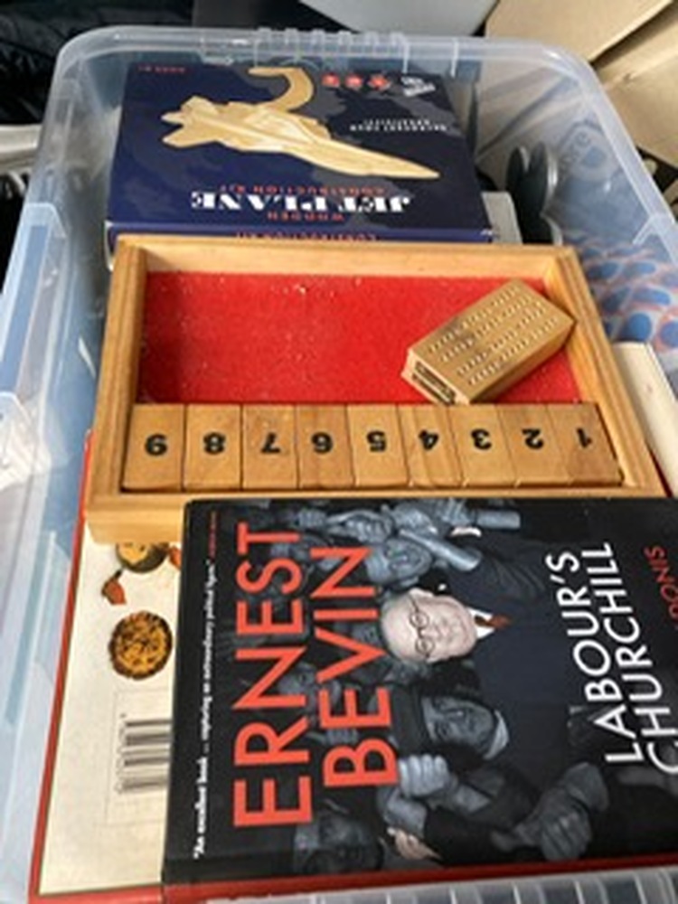 Chesterfield  Storage auction IB-2733 10