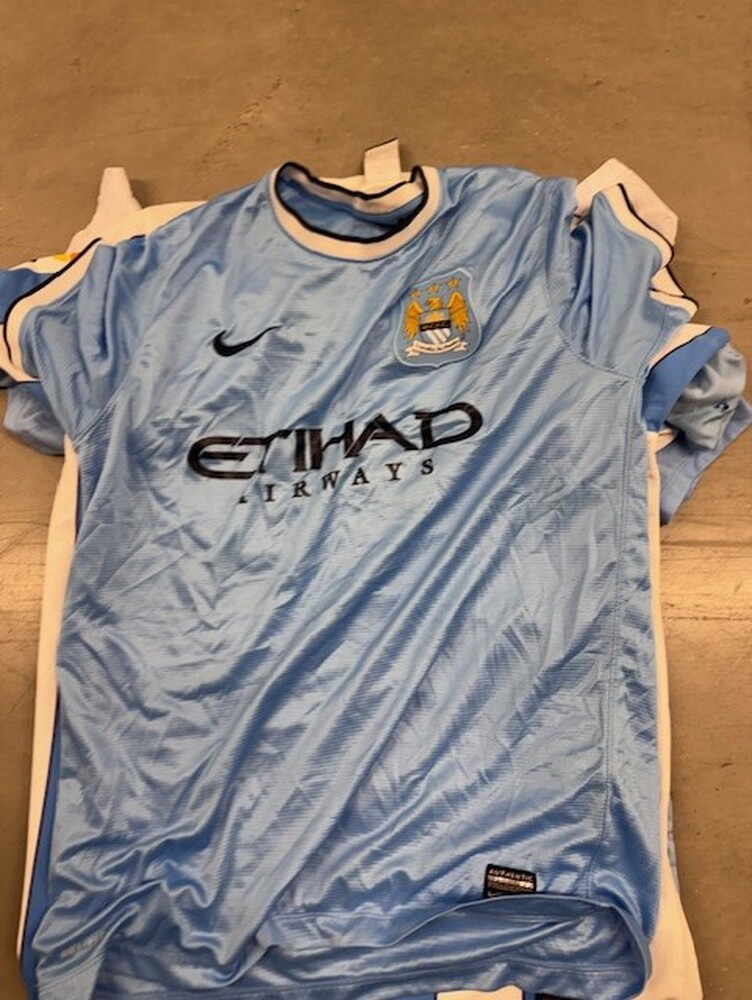 Chesterfield  Storage auction IB-2733 60