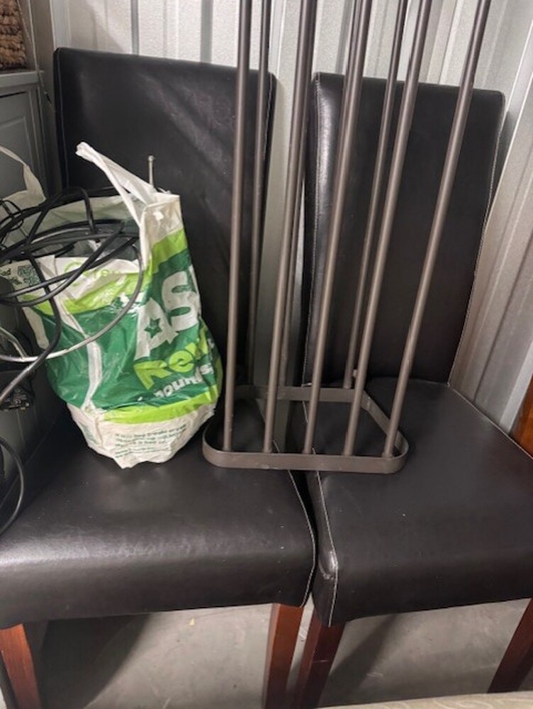 Chesterfield  Storage auction IB-2733 60