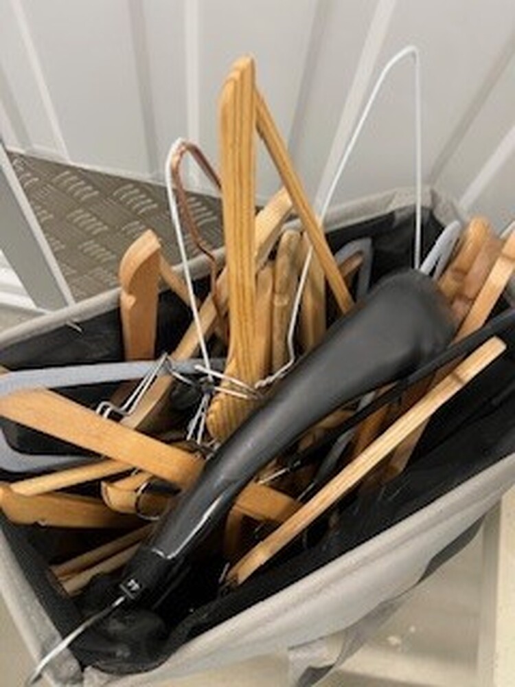 Chesterfield  Storage auction IB-2733 20