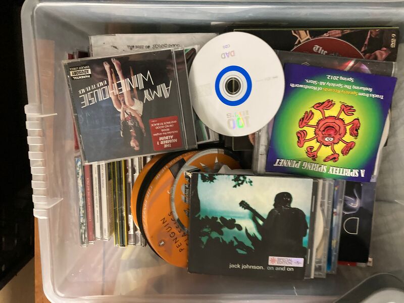 Chesterfield  Self storage auction IB-2733 104