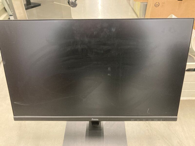 Chesterfield  Self storage unit auction IB-2733 93