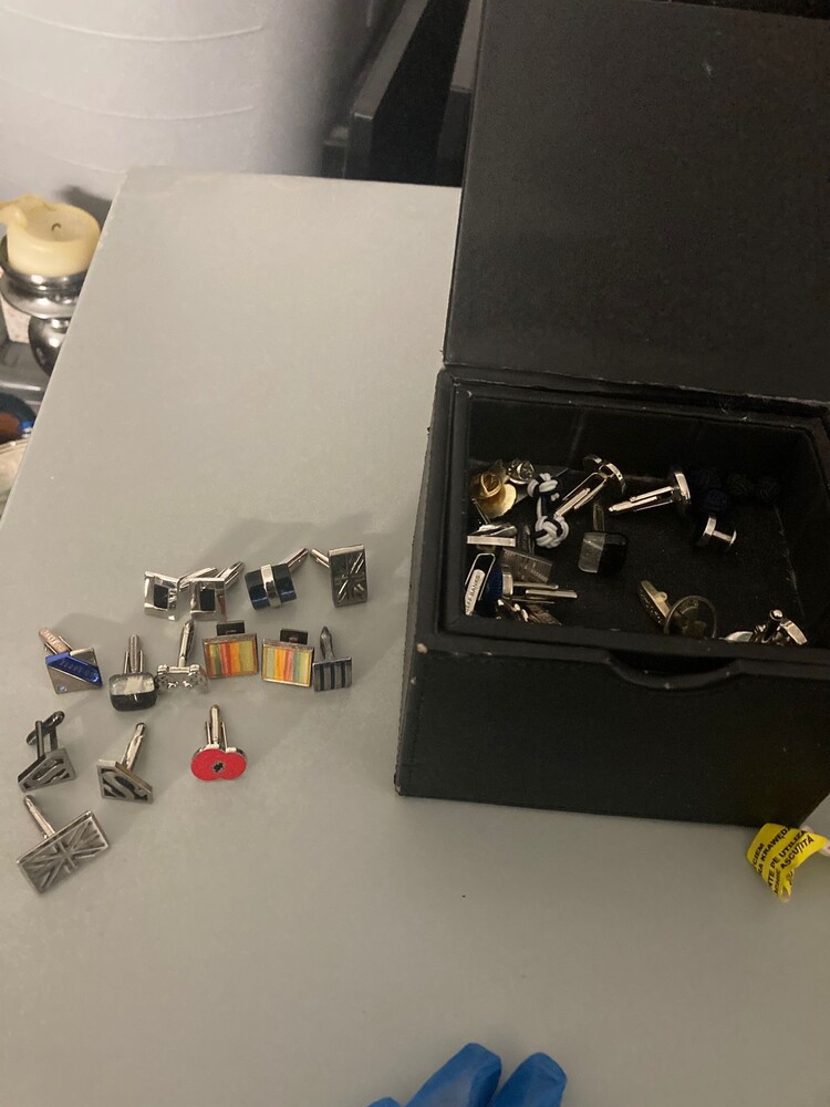 Chesterfield  Storage Unit auction IB-2733 112