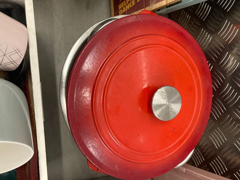 Chesterfield  Self storage auction IB-2733 104