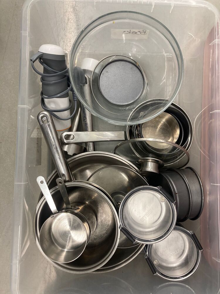 Chesterfield  storage facility unit auction IB-2733 106