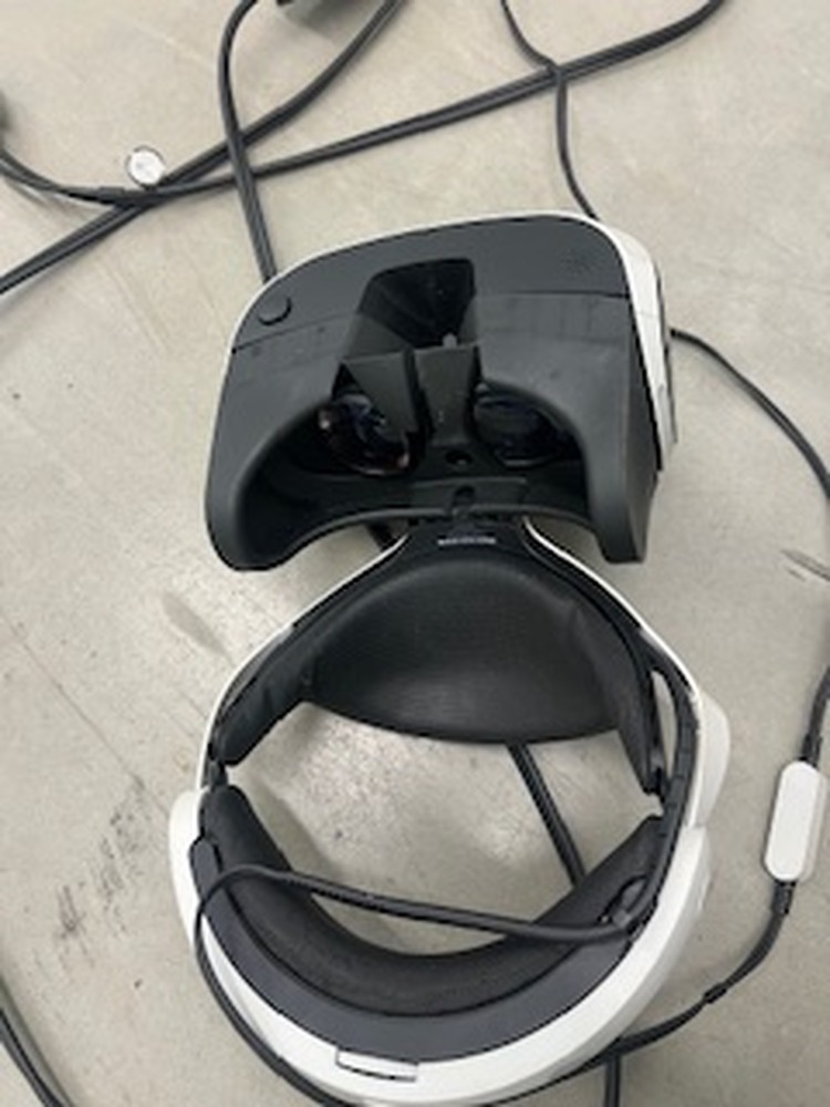 Chesterfield  Storage Unit auction IB-2733 132