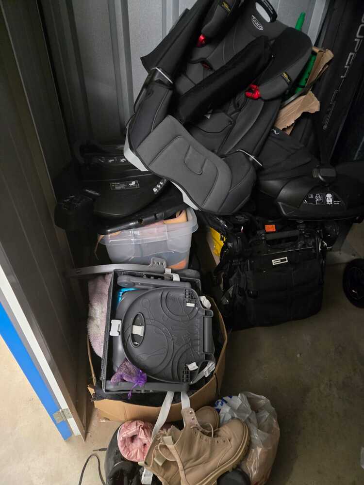 Dunstable Storage auction IB-7842