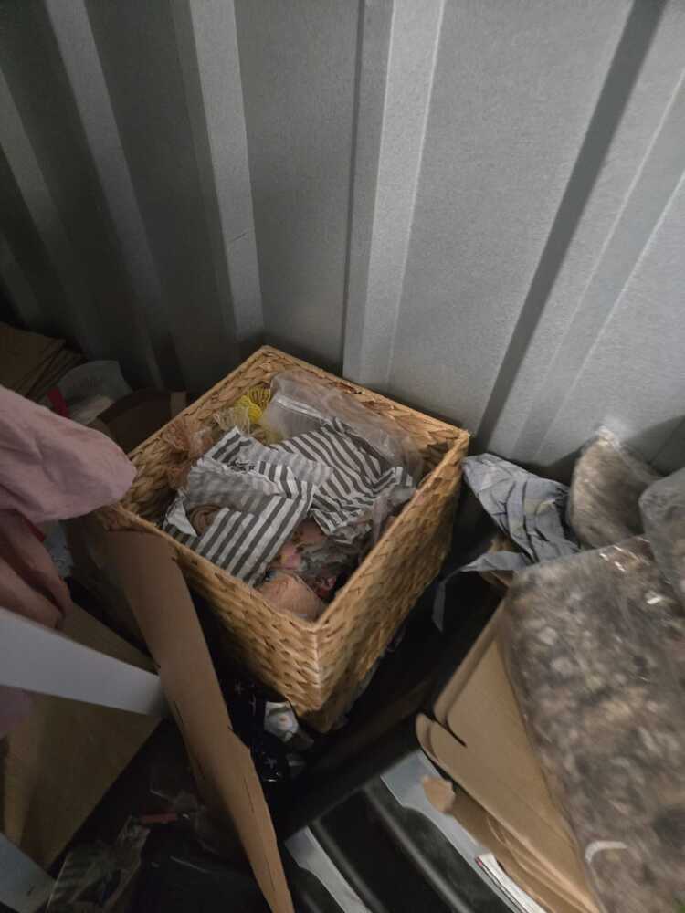 Dunstable Self storage auction IB-7842