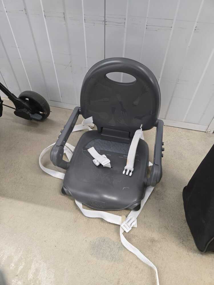 Dunstable storage facility unit auction IB-7842 16