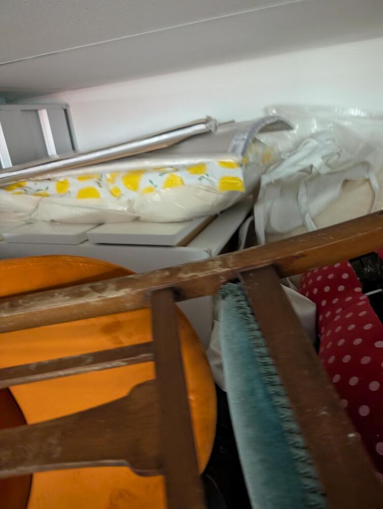 Brighton  Storage auction IB-8003