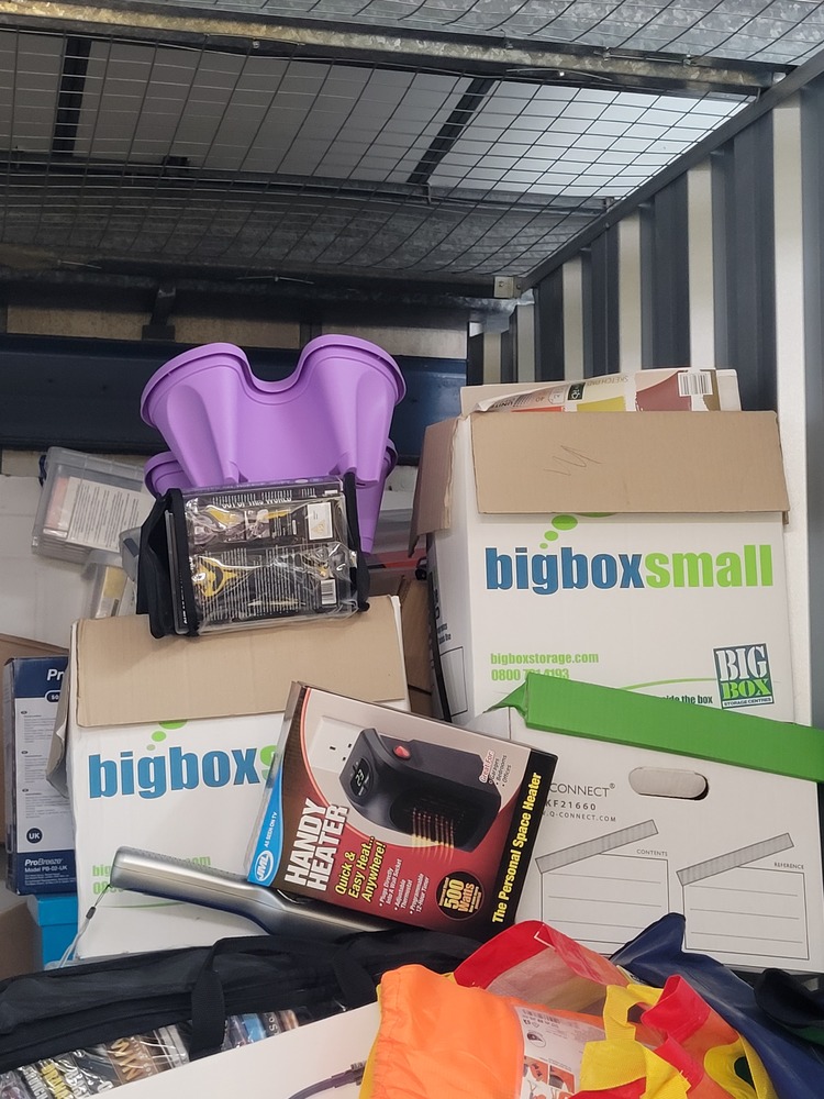 StorageMart Worthing Storage Unit auction IB-3681