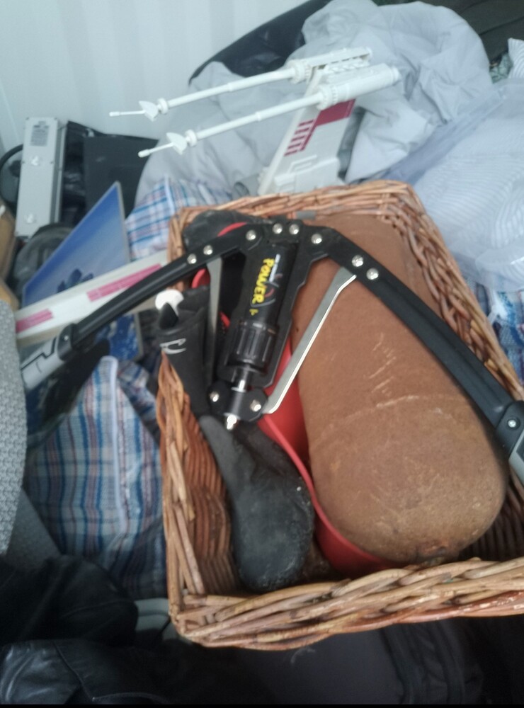 Worthing storage facility unit auction IB-3054