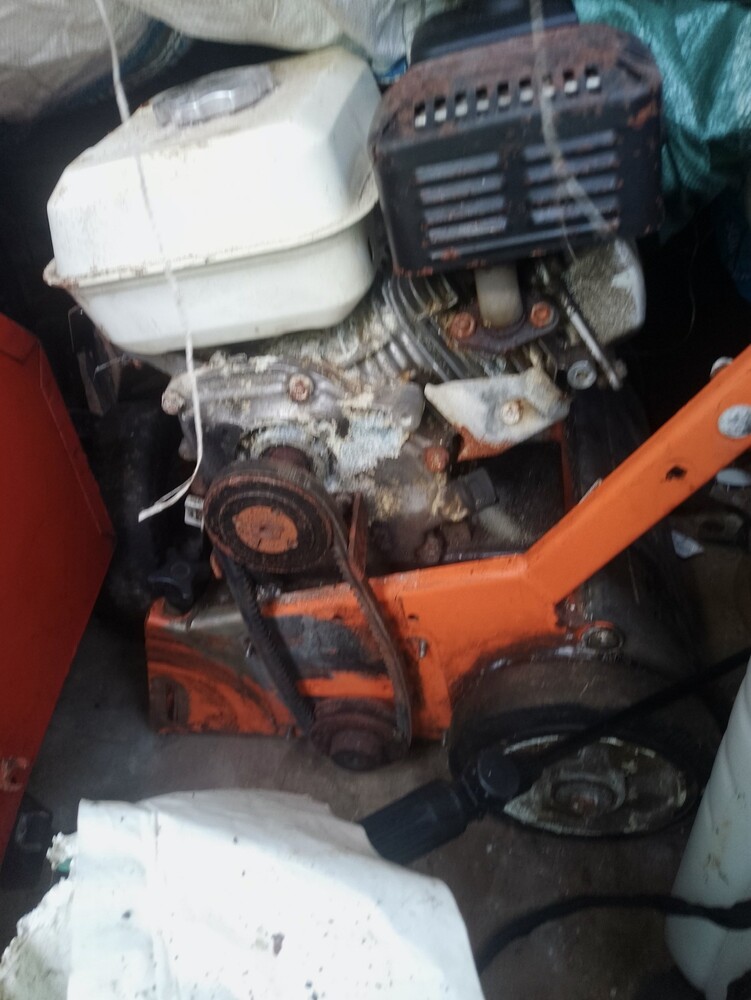 Worthing Self storage auction IB-9499