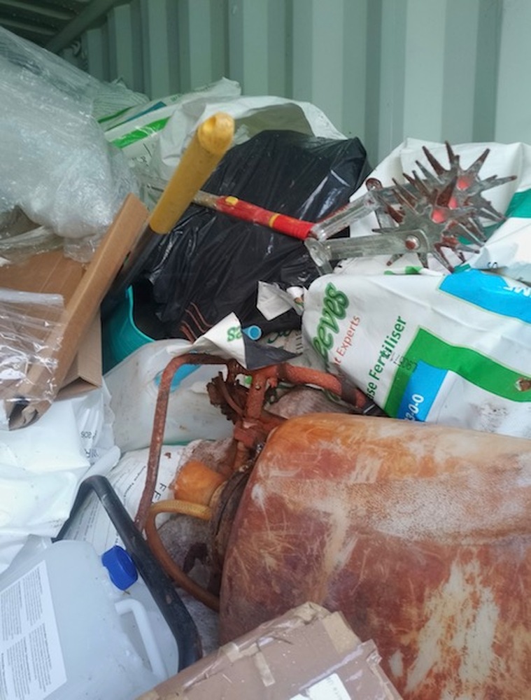 Worthing Storage Unit auction IB-9499