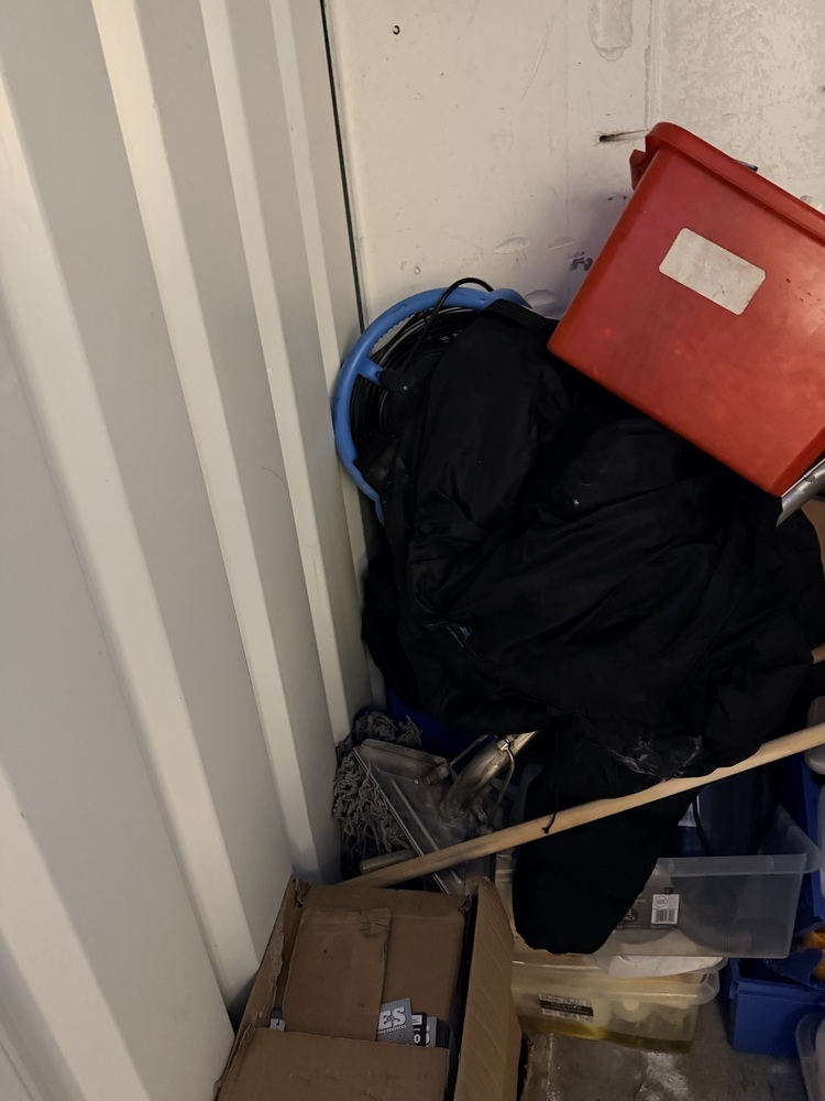 StorageMart Brighton (Hyde Business Park) Self storage auction IB-1865