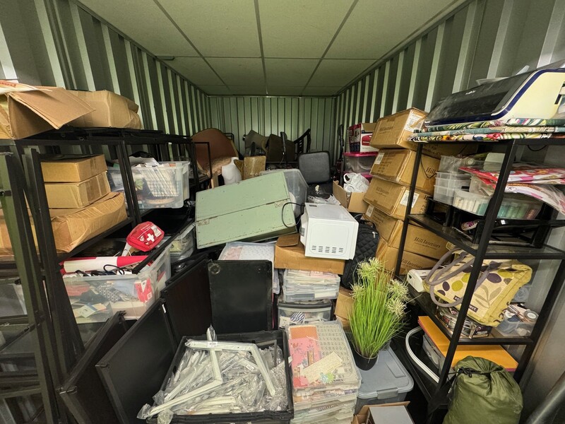 Dash Self Store Storage Unit auction IB-3286