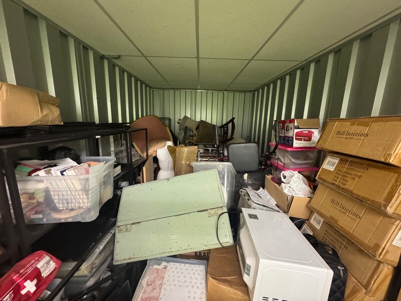 Dash Self Store Storage Unit auction IB-3286